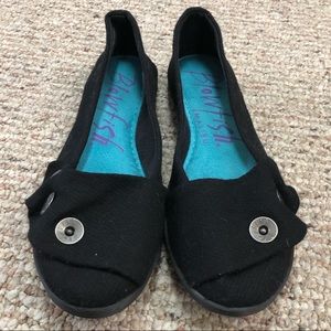 NWOT Blowfish slip on shoes size 9